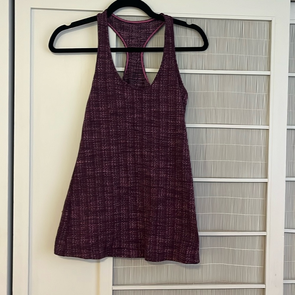 Lululemon tank